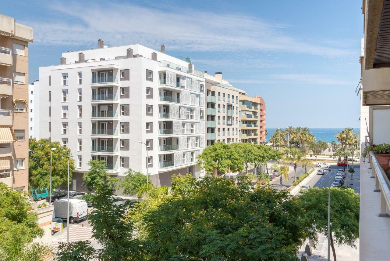 מאלגה Charming Apartment On The Beach - Pool And Parking מראה חיצוני תמונה