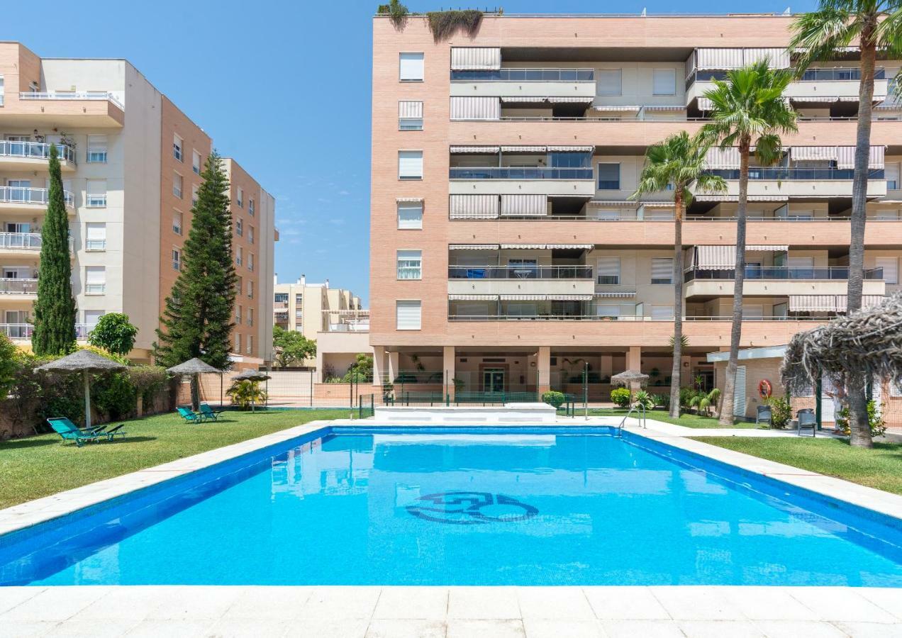 מאלגה Charming Apartment On The Beach - Pool And Parking מראה חיצוני תמונה